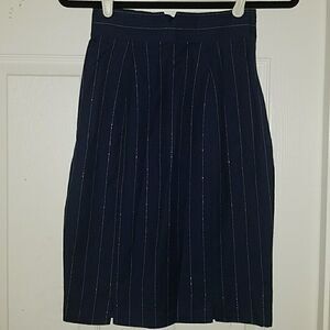 Memphis navy silver pinstriped skirt Sz. S NWT